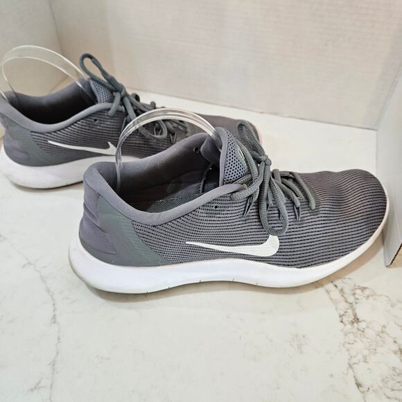 Men's Nike "Flex" Running/Training Shoe, Size 11 - Picture 6 of 10